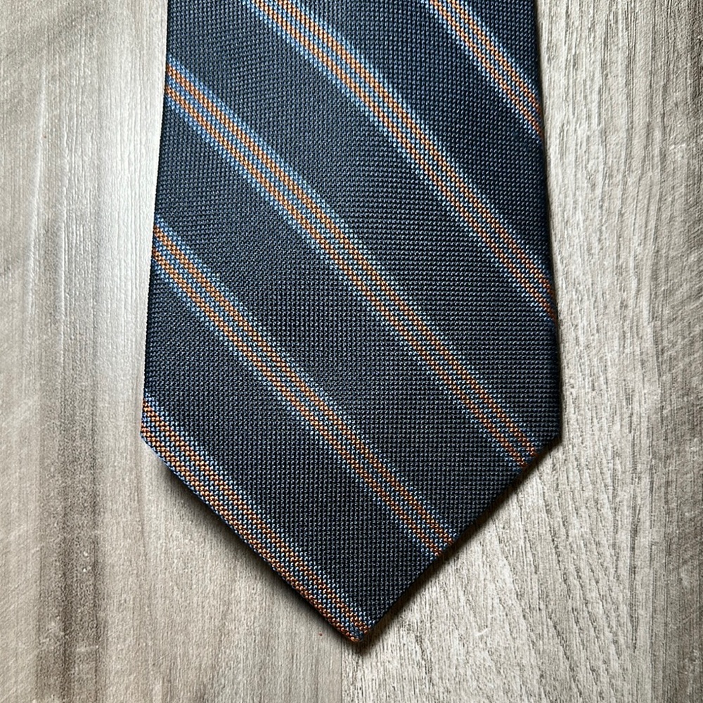 Breuer Textured Striped Silk Tie